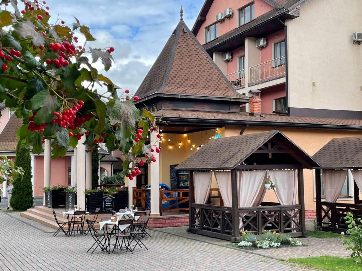 Hotel Срібний Водограй à Polyana  Extérieur photo