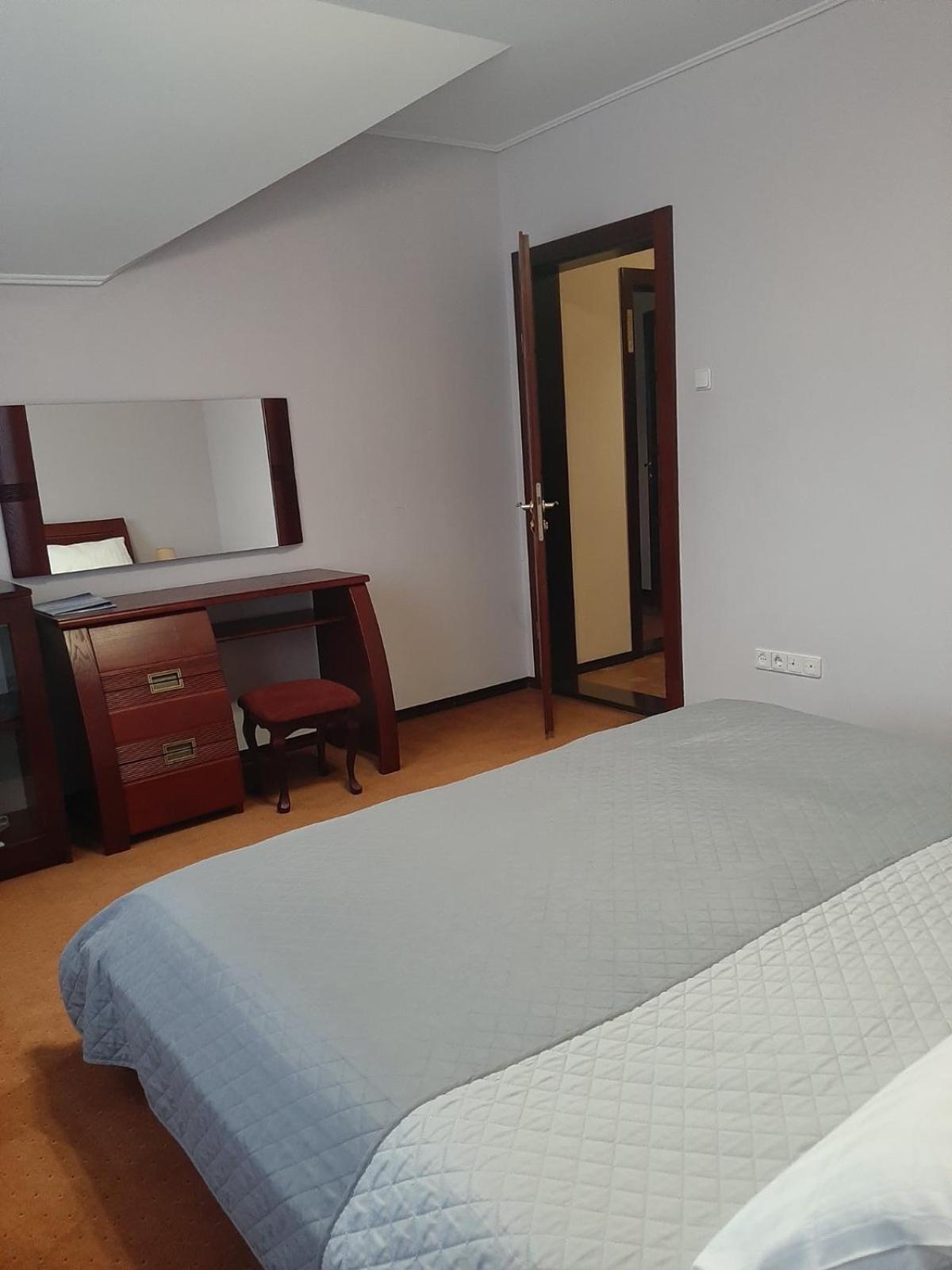 Hotel Срібний Водограй à Polyana  Extérieur photo