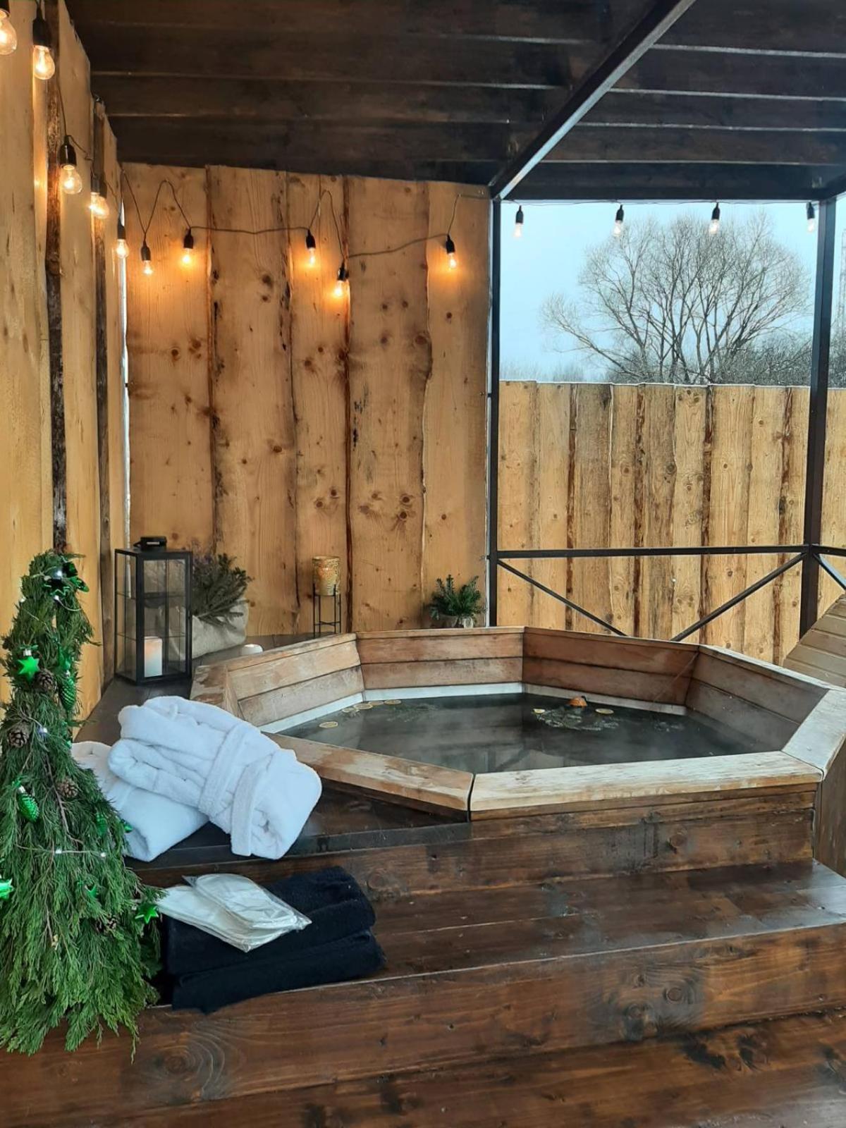 Hotel Срібний Водограй à Polyana  Extérieur photo